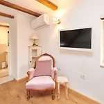 La Boutique Vikendica *
