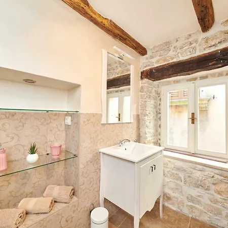 Semesterbostad La Boutique Grožnjan
